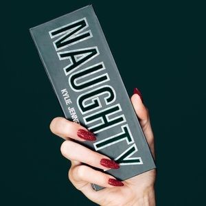 🌟❤️Kylie Cosmetics Naughty Pallete ❤️🌟